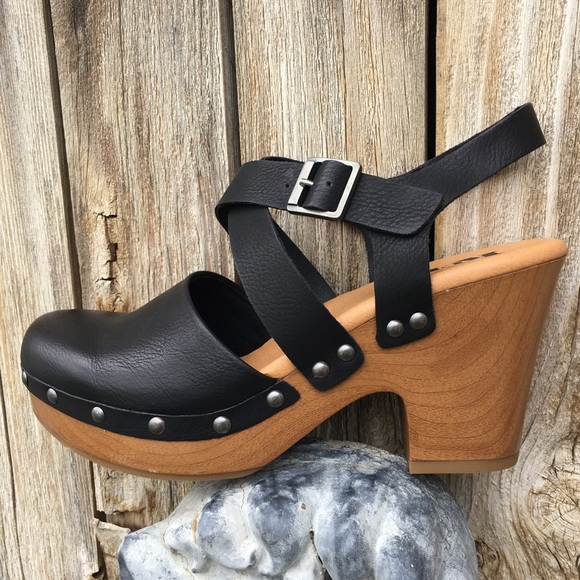 KorkEase Shoes Nwt Kork Ease Abloom Platform Clog Black 7 Poshmark